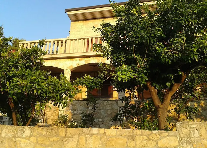 Apartment Splitska Διαμέρισμα Splitska