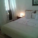 Apartment Splitska *